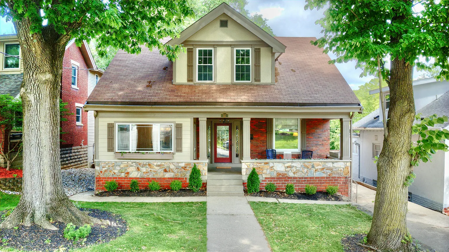 37 Rob Roy Ave photo 1