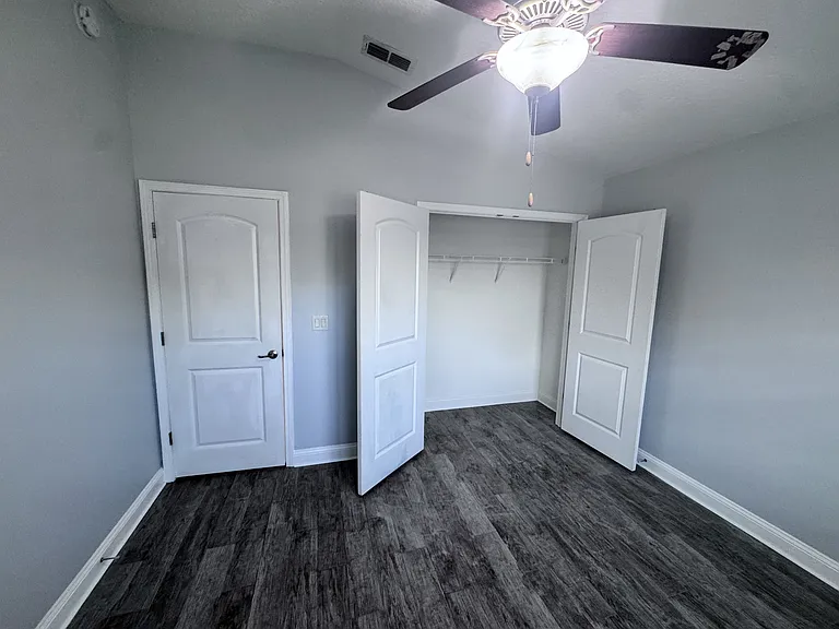 7565 Westland Oaks Dr — Photo 15