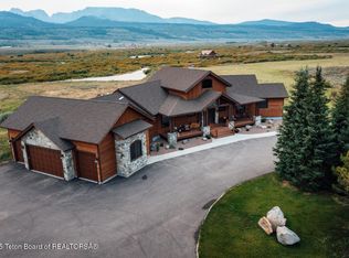 29 White Point Rd, Cora, WY 82925