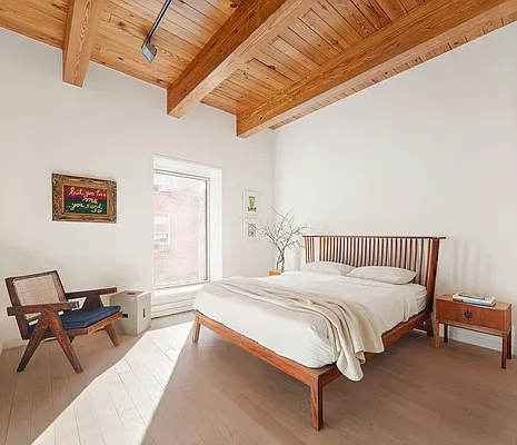 Sold by Compass | media 14
