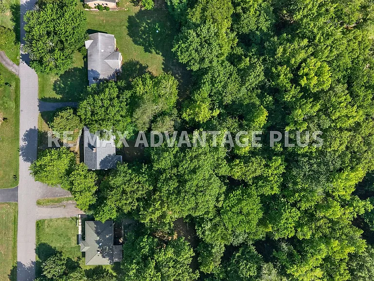1004 Fourth Avenue Ext — Photo 43