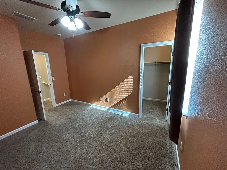 2479 Erickson St — Photo 5