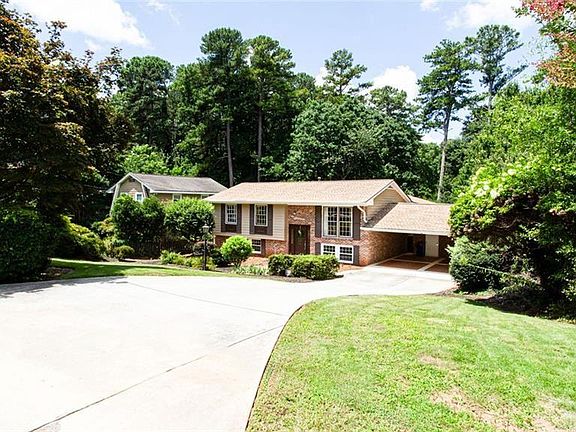3rd image of 2814 Goodfellows Rd