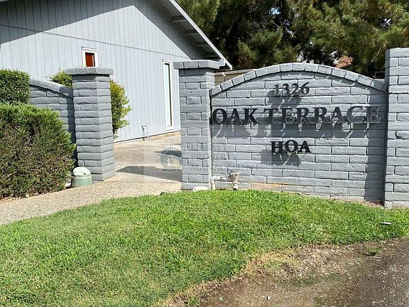 2nd image of 1326 Oak Terrace Ct APT 11