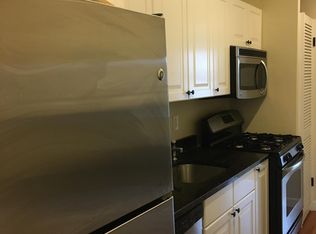 2241 40th Pl NW APT 4, Washington, DC 20007