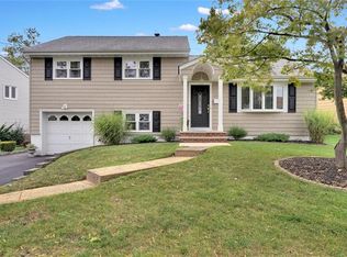 642 Inwood Rd, Linden, NJ 07036