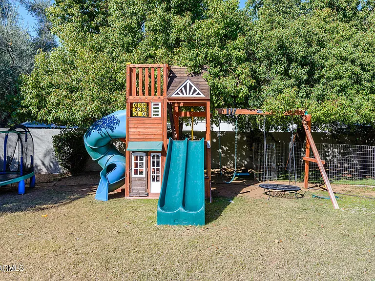 16245 N 62nd Way — Photo 23