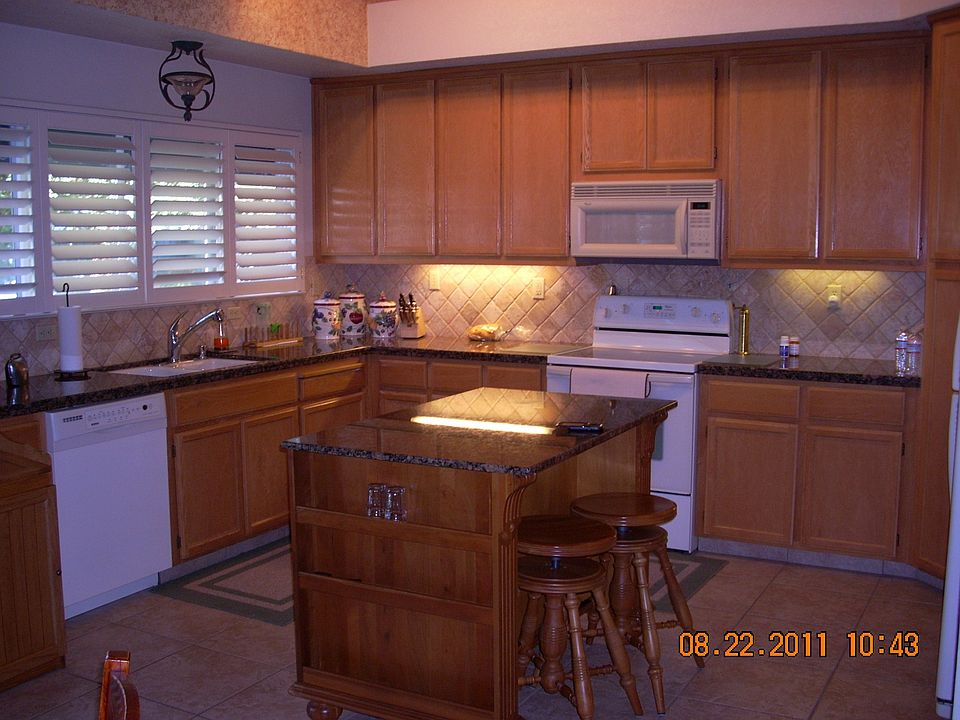2nd image of 984 Gotland Ct