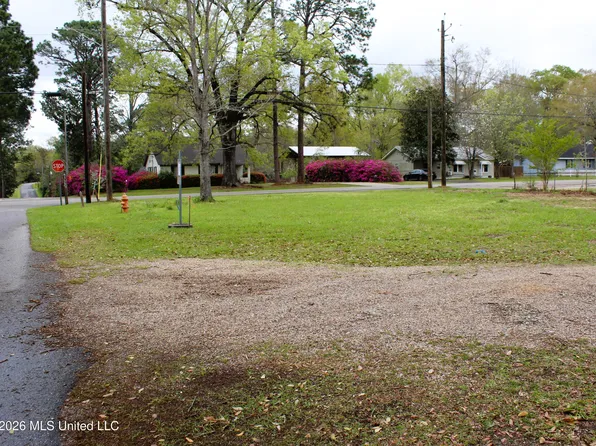 Mill St, Lucedale, MS 39452