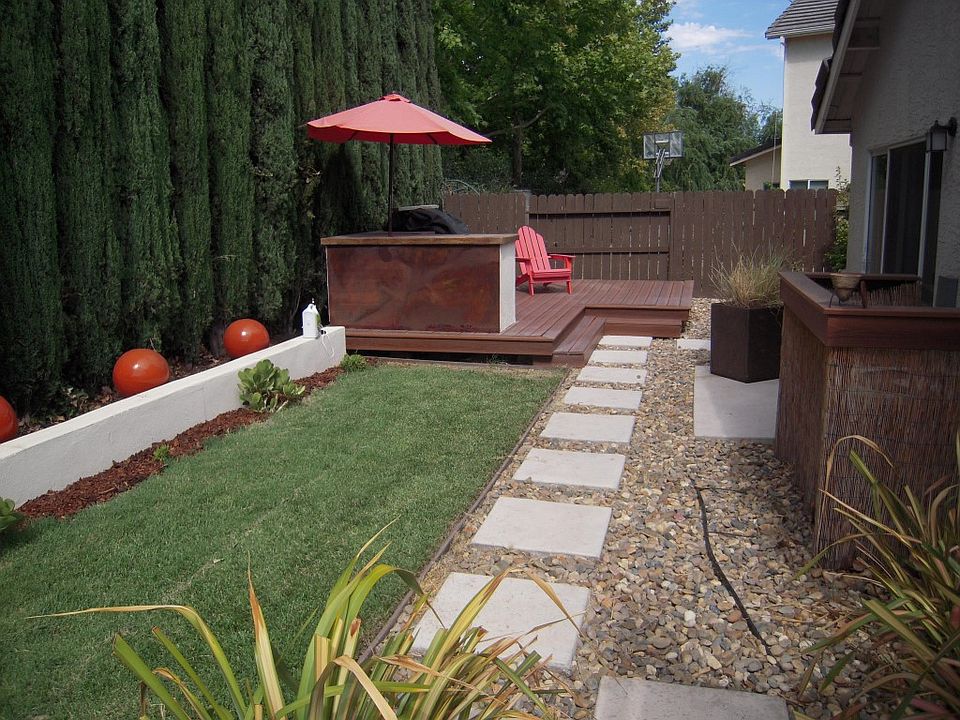 2nd image of 2816 Dinwiddie Way