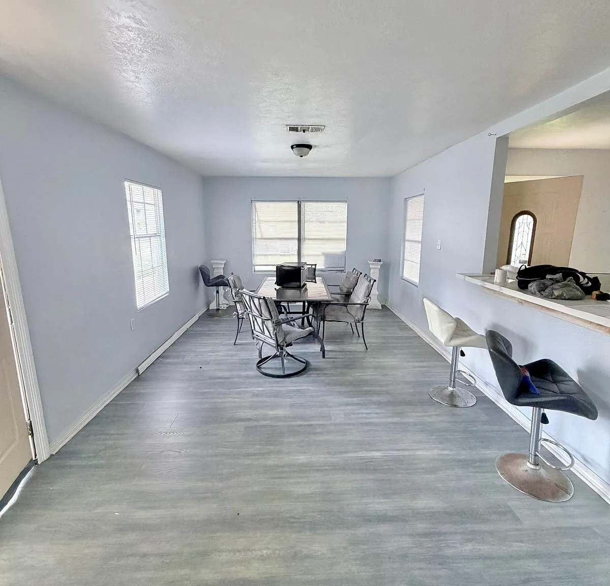 3 bed, 1377 sqft, $1,450 — Photo 3