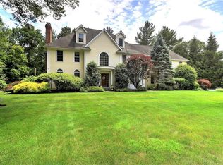 56 Surrey Ln, Trumbull, CT 06611