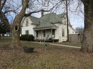 104 Cedar St, Ridgeway, MO 64481