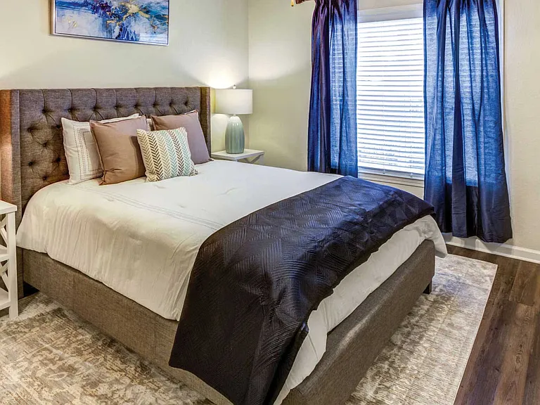 Carolina Point Apartments — Photo 4