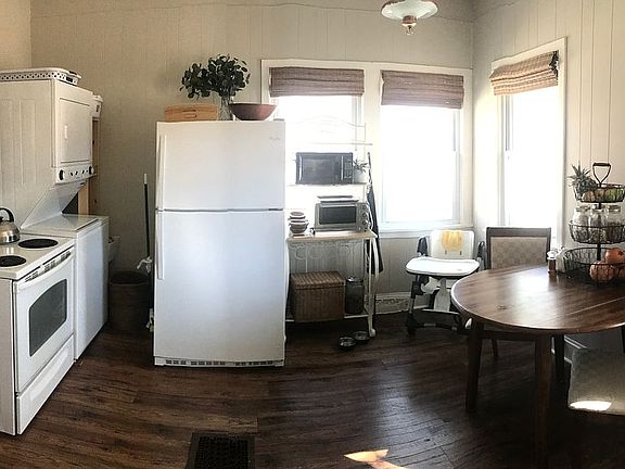 Kitchen and laundry