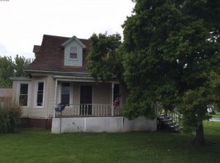 219 E Prairie St, Franklin, IL 62638