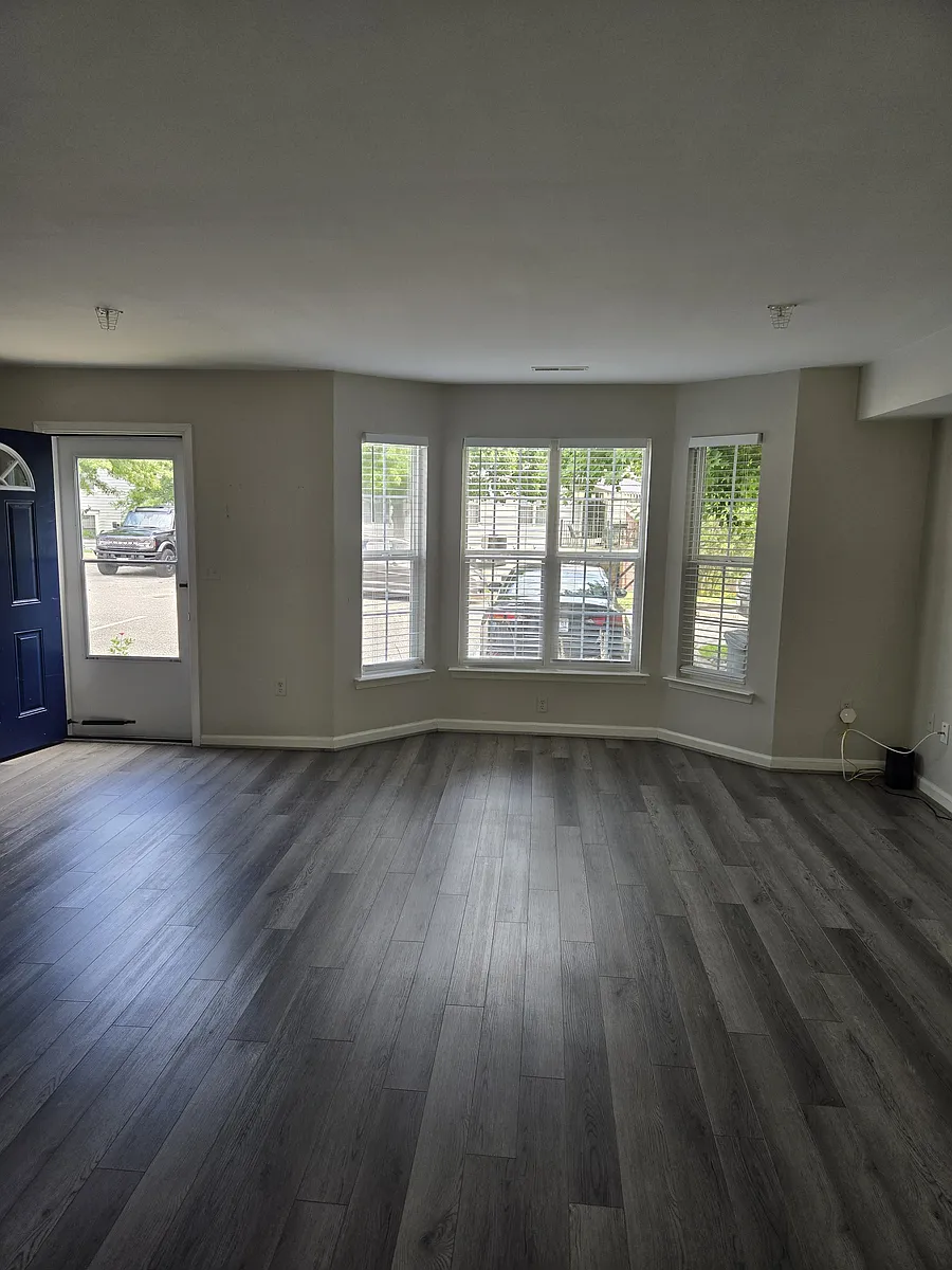 Building Photo - 122 Ridgeview Ct
