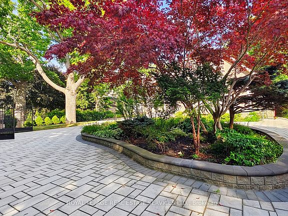 5th image of 2416 Mississauga Rd