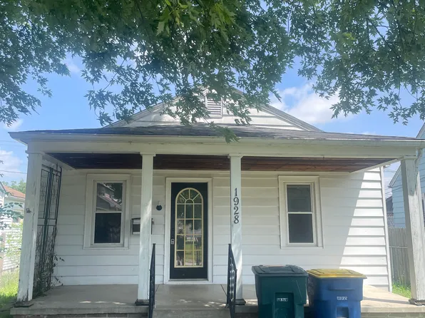 1928 W 10th St, Muncie, IN 47302
