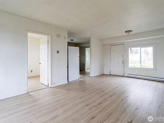 3rd image of 3324 S M Street