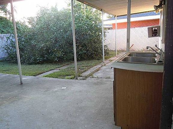 PATIO / DECK