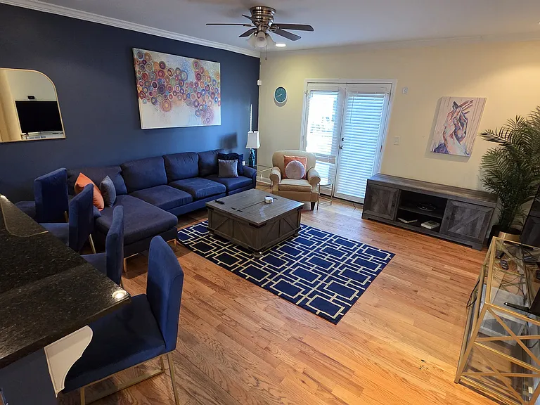 Lounge and Bar