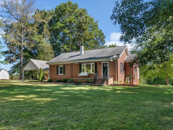 3071 E Hyco Rd, South Boston, VA 24592