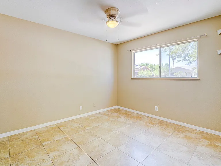 3990 Syracuse Dr — Photo 39