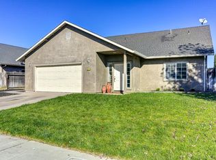 917 Rio Robles Ave, Sacramento, CA 95838