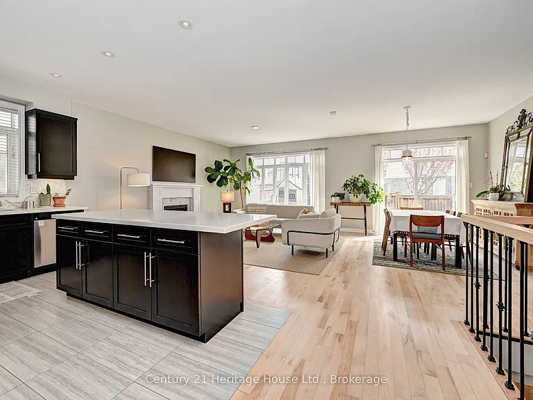 219 Falconridge Dr — Photo 16