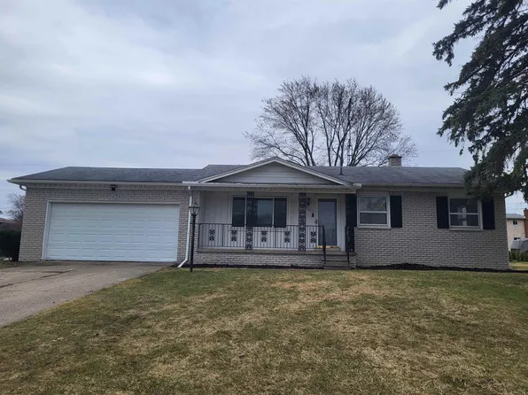 3341 Timberview Dr, Flint, MI 48532