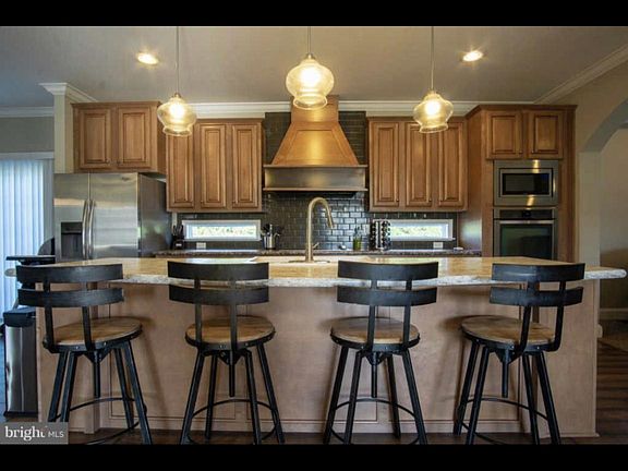 4th image of 2421 Arbor Oak Ln