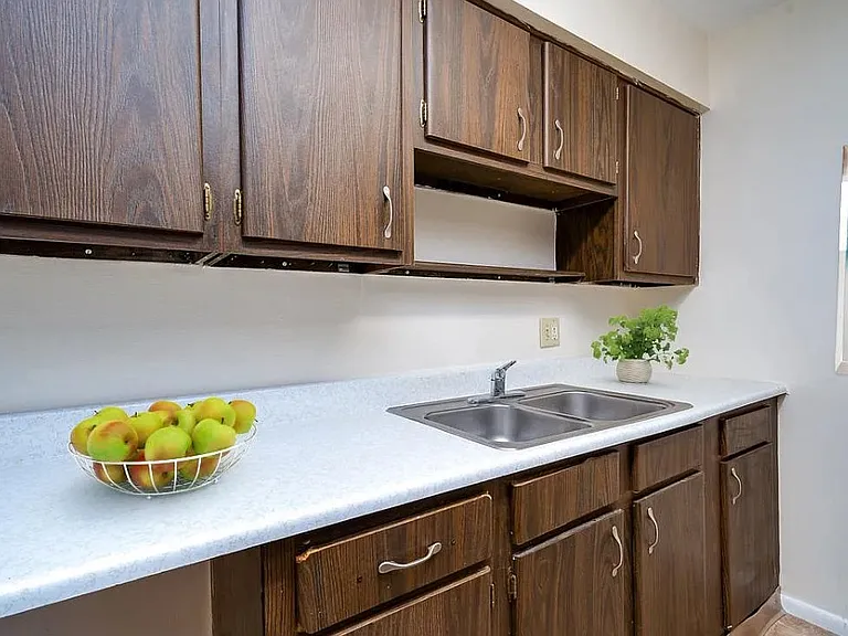 Spring Creek Apartments — Photo 7