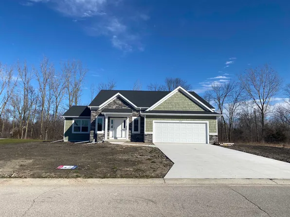 942 Under Wood Ln, Essexville, MI 48732