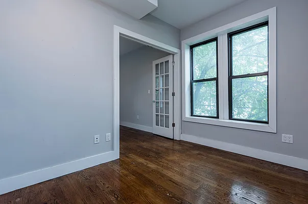 Rented by Nooklyn NYC LLC | media 19