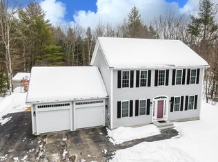 30 Fox Hollow Drive, Weare, NH 03281