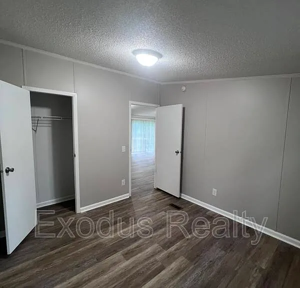 118 Sean Ln — Photo 29