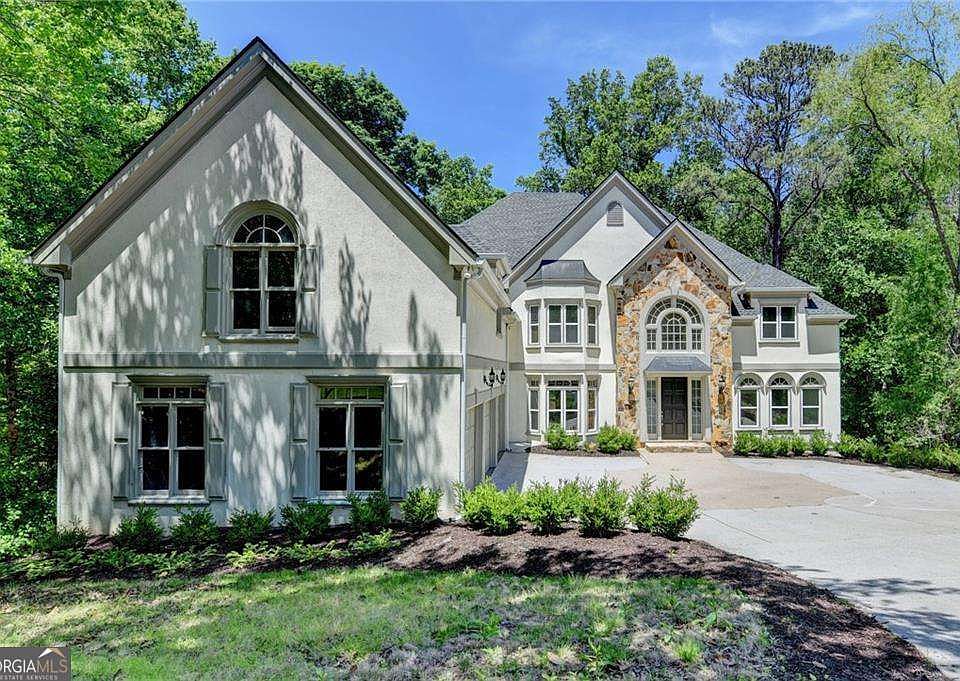 1st image of 545 Slane Trce