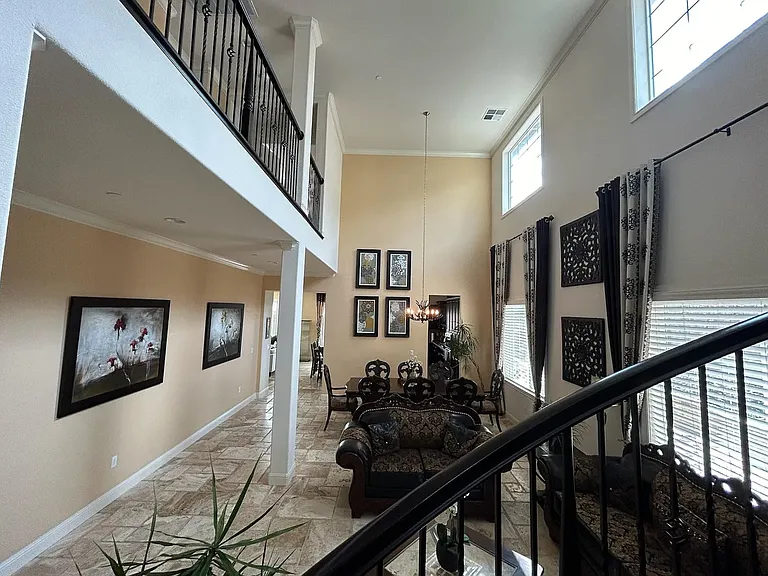 9562 Albert Dr — Photo 4