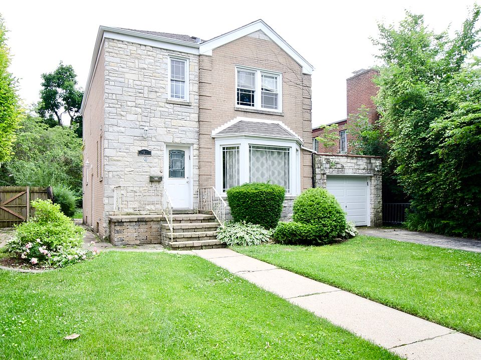 1st image of 2921 W Farwell Ave