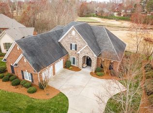202 Sycamore Ridge Dr, Bermuda Run, NC 27006