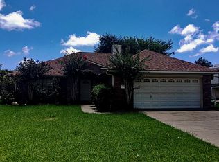 106 Concord Ave, Clute, TX 77531