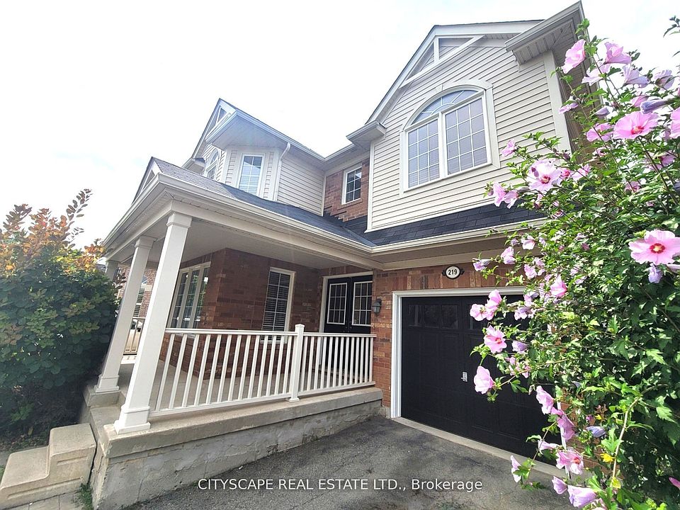 1st image of 219 McGinnis Cres