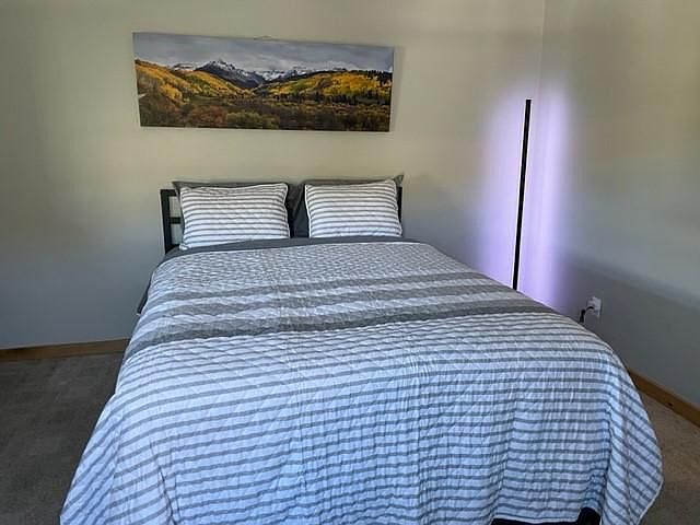 Queen bed