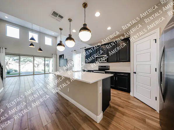 1400 W Flintlock Dr, San Tan Valley, AZ 85144