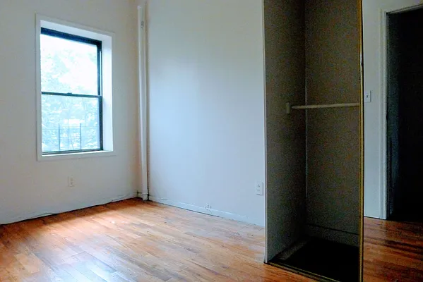 Rented by Compass | media 23