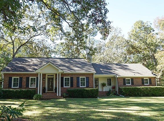 4th image of 613 Pine Point Cir