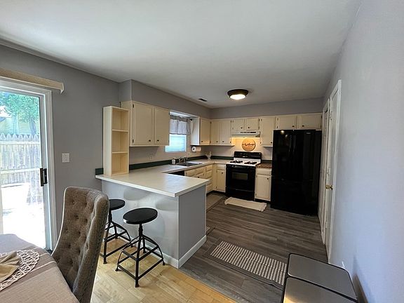 2nd image of 45 Pamela Ln
