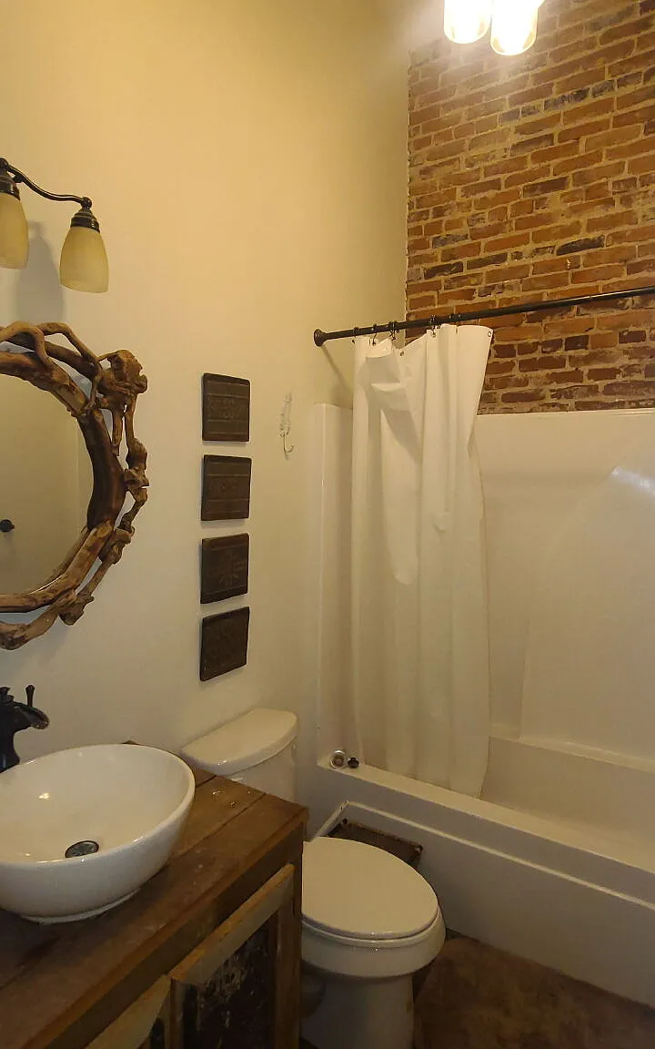1 bed, 1.0 bath, 750 sqft, $1,250 — Photo 3