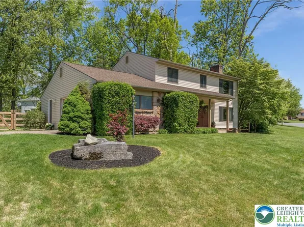 3615 Nicholson Rd, Bethlehem, PA 18020